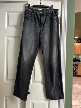 Women’s black American Eagle Jean
